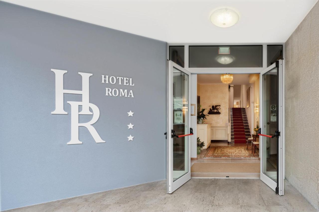 Hotel Roma ปัลมาโนวา ภายนอก รูปภาพ